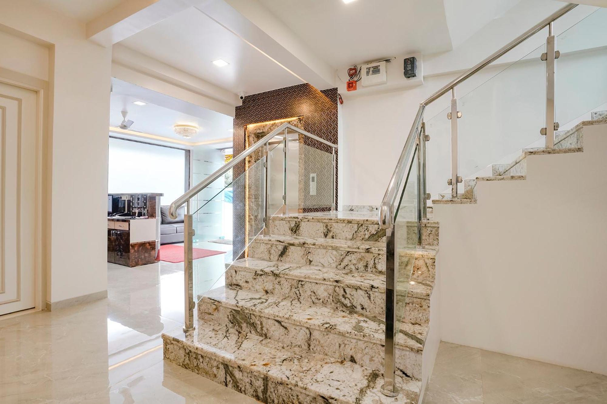 Fabhotel The Mint Мумбаи Экстерьер фото