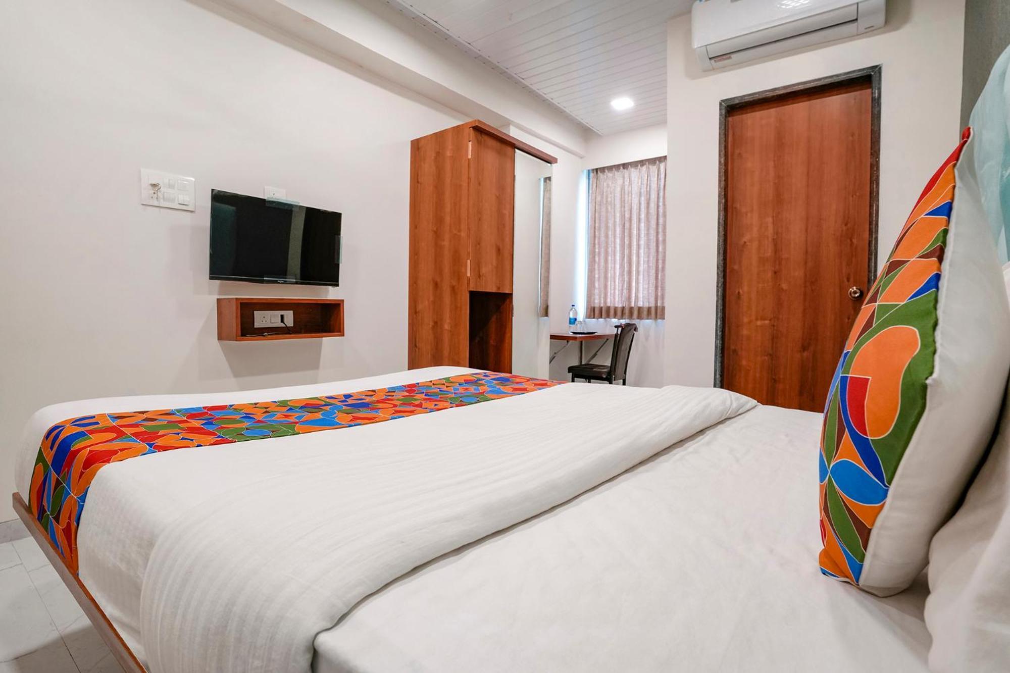 Fabhotel The Mint Мумбаи Экстерьер фото