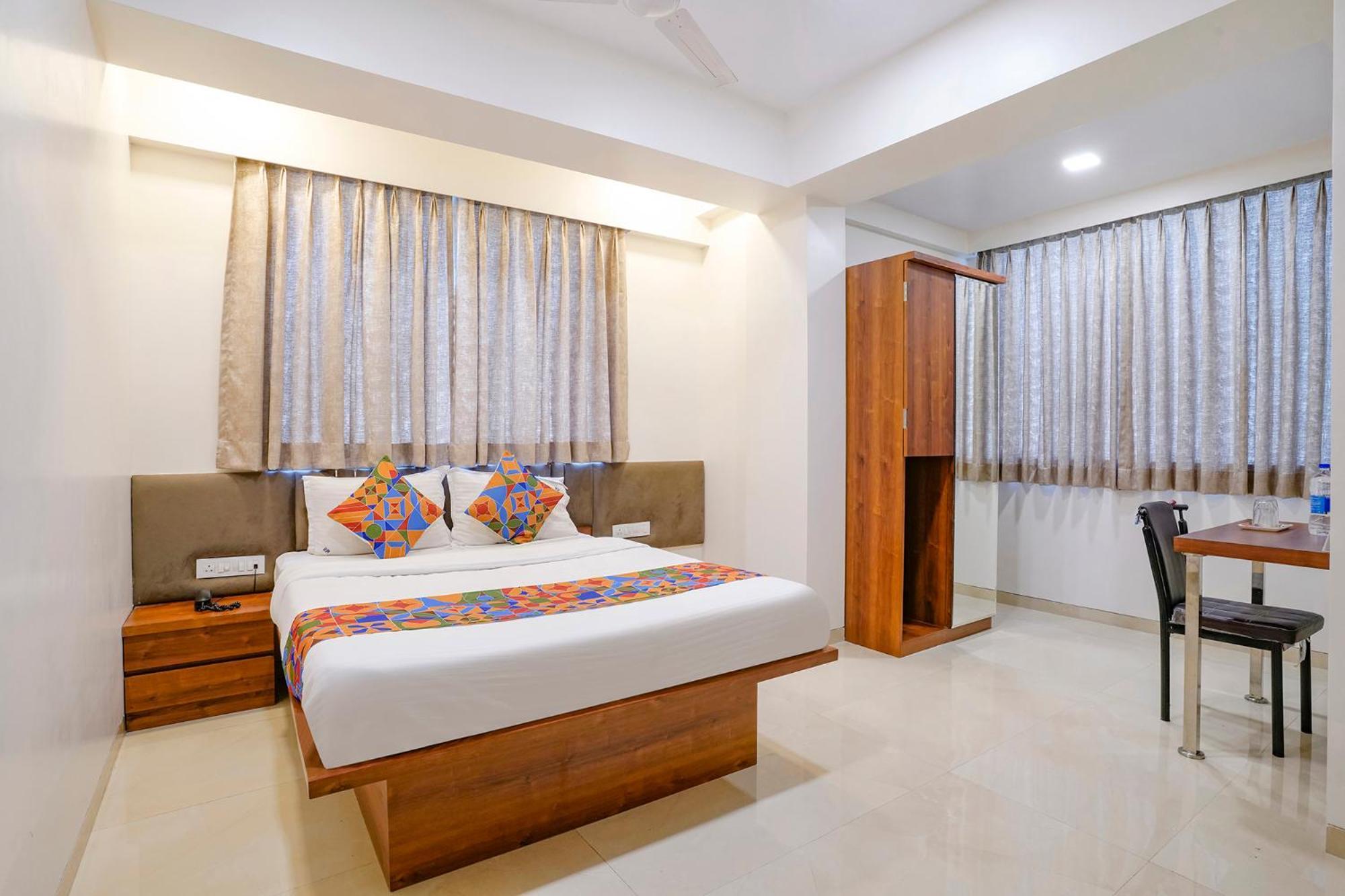 Fabhotel The Mint Мумбаи Экстерьер фото