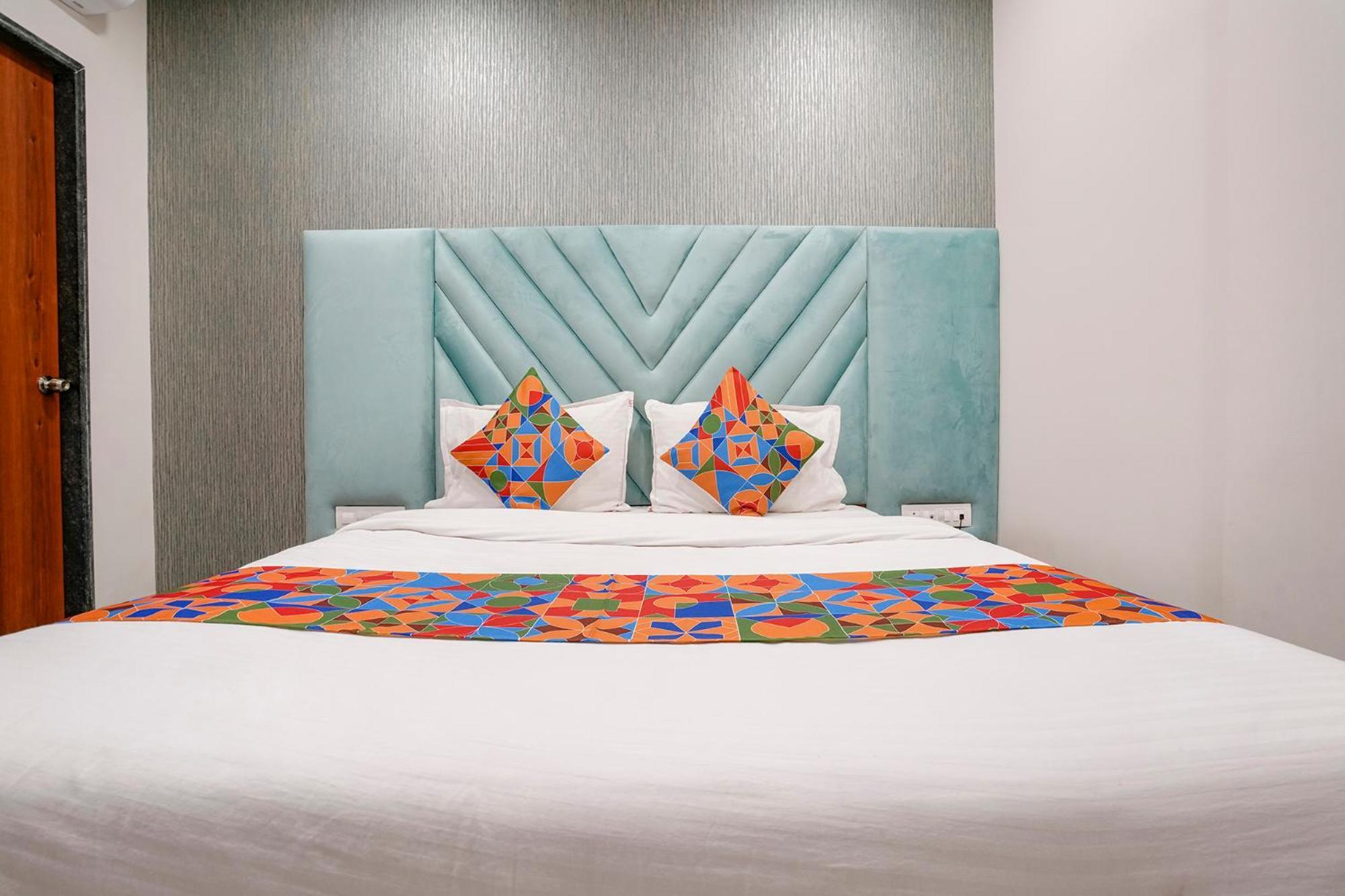 Fabhotel The Mint Мумбаи Экстерьер фото