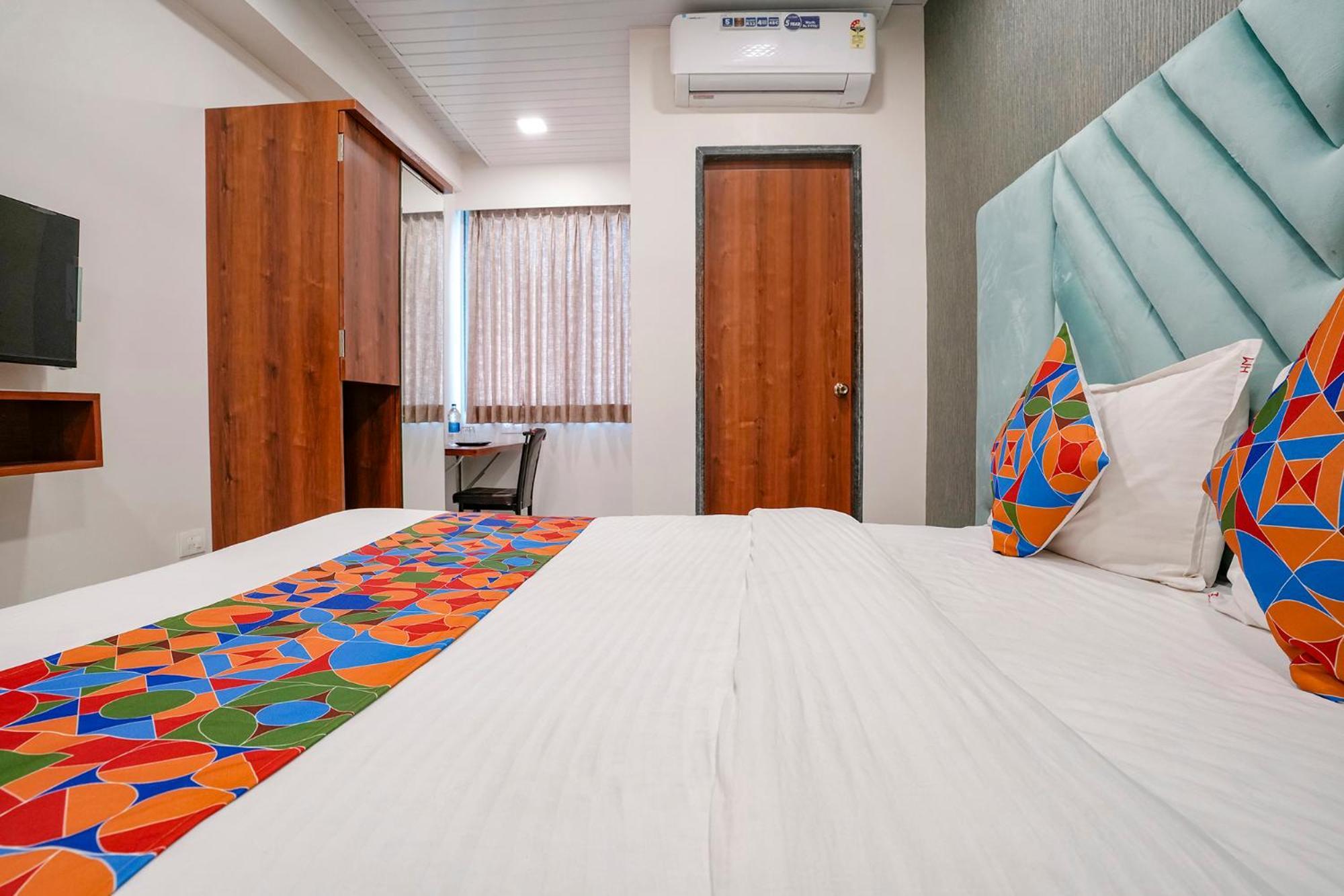 Fabhotel The Mint Мумбаи Экстерьер фото