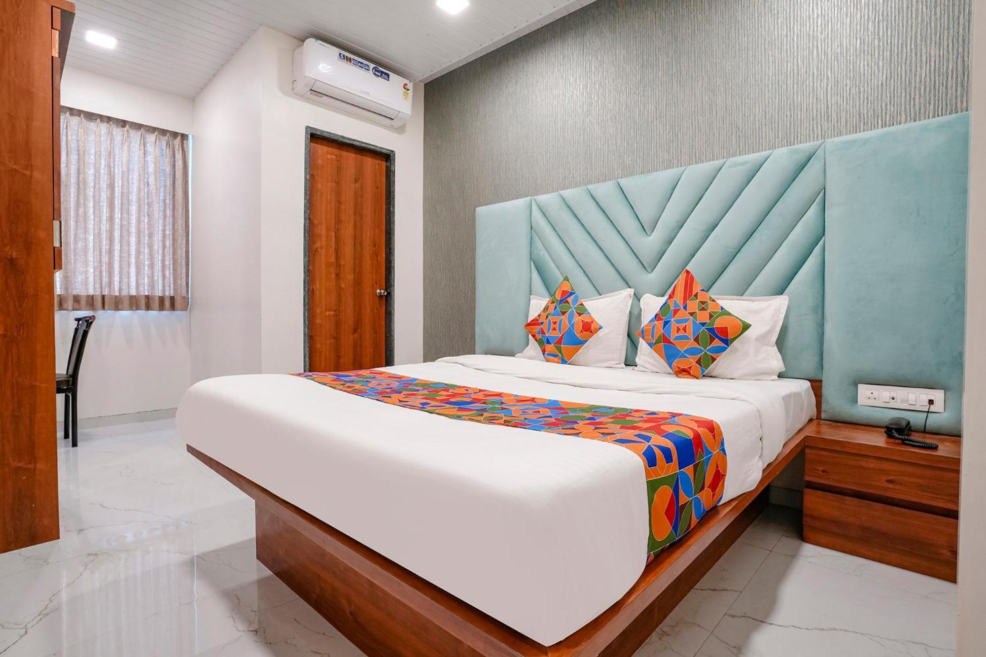 Fabhotel The Mint Мумбаи Экстерьер фото